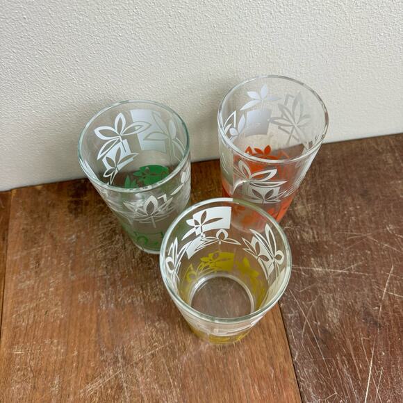 Set of‎ 3 MCM Vintage Two Tone floral print drinking glasses yellow green orange - Picture 6 of 8